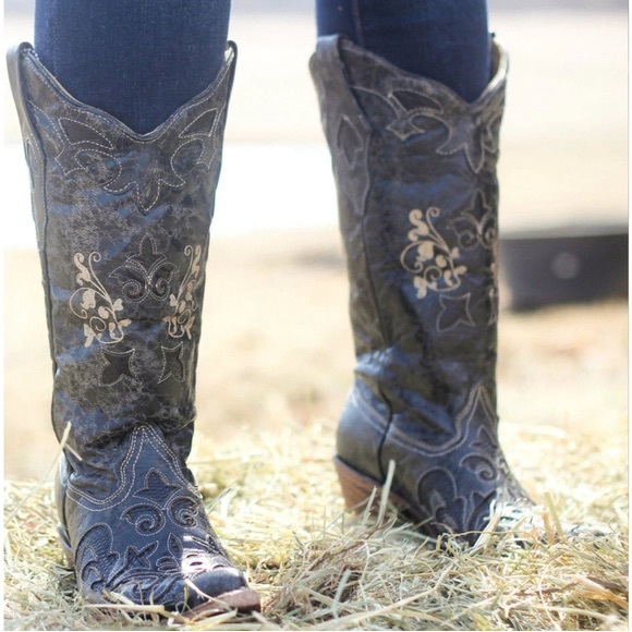 Corral Distressed Black Embroidered Heeled Boots - Picture 3 of 16